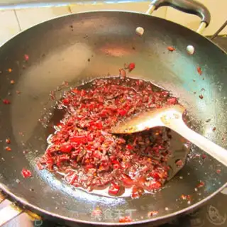 Make Learn to make pepper sauce step 4