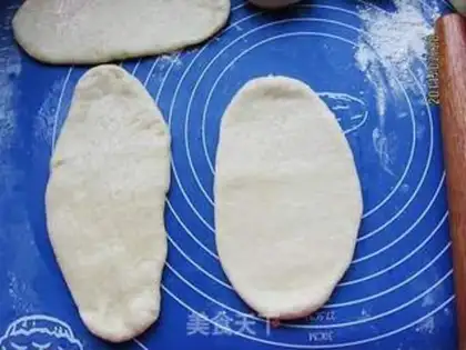 Make A little flower bread step 3