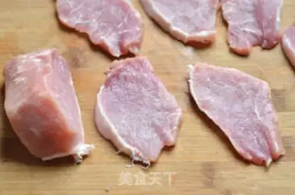 Make Fried cheese pork chop step 1