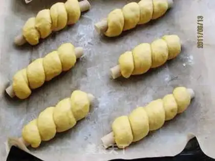 Make Pumpkin ham rolls step 4