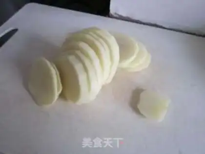 Make Mashed potatoes and plum cake step 0