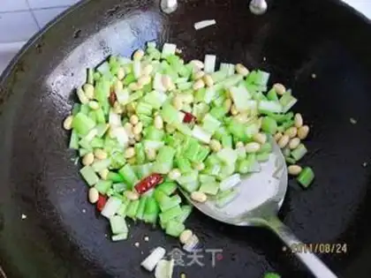 Make Spicy beans step 4