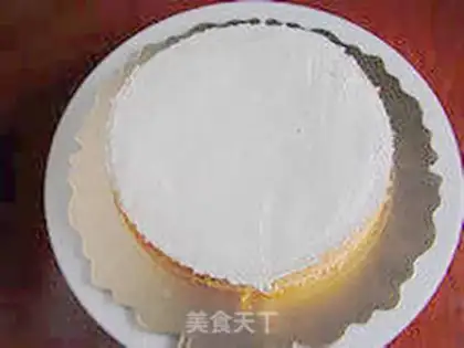 Make Snow strawberry garden cake step 12