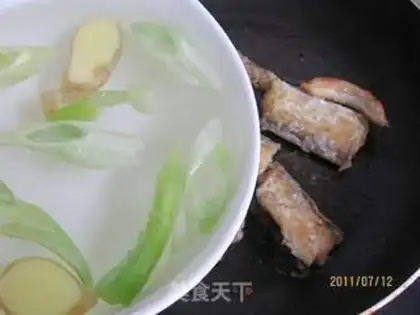 Make Red-fried fish step 4