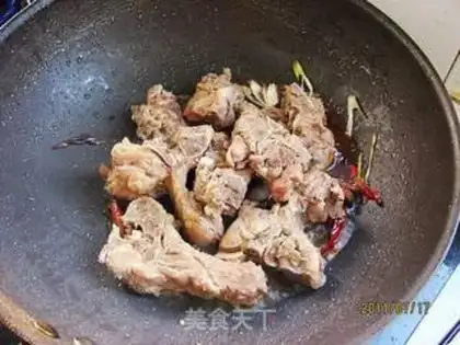 Make Soy sauce and ribs step 3