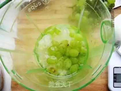 Make Grape silver ear juice step 2