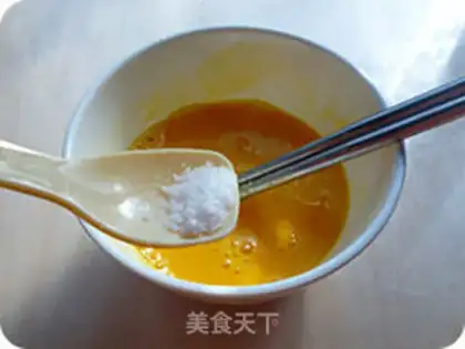 Make Eggskin toast step 6