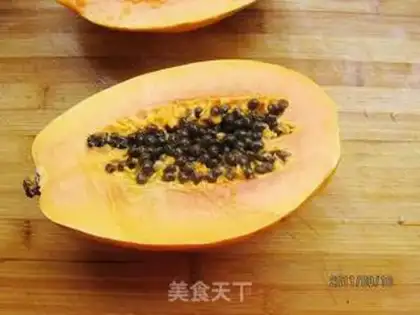 Make A papaya milkshake step 0
