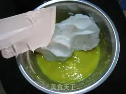 Make Red Dragon Cake roll step 5