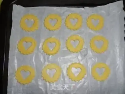 Make Glass heart cookies step 10