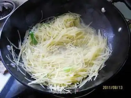 Make Fried potatoes step 3