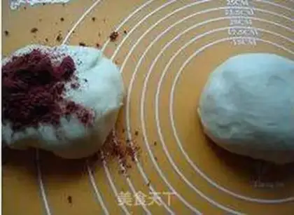 Make Almond rolls step 3