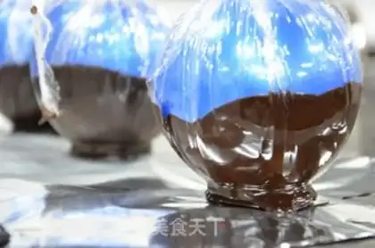Make Chocolate petal bowl step 5