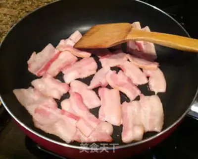 Make Bacon with Dutch beans step 1