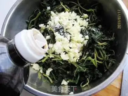 Make Garlic pickles step 2