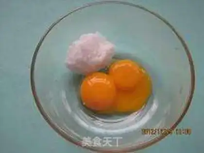 Make Fruit, cream and egg step 1