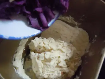 Make Purple potato cream braid bag step 2