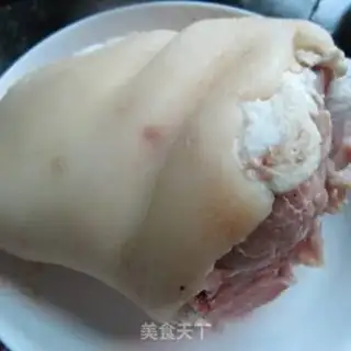 Make Potato pig hoof elbow step 0