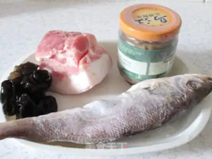 Make The meat-drink and the yellowfish step 0