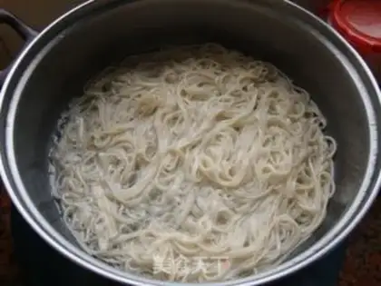 Make Tomato egg noodles step 7