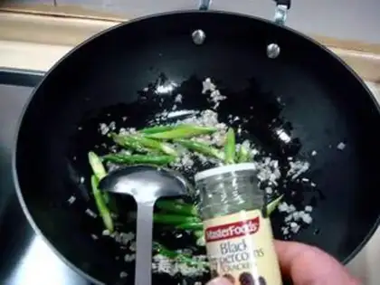 Make Fried pickle garlic pasta step 8