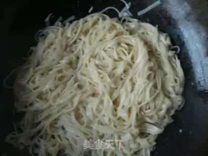 Make Tomato egg noodles step 8