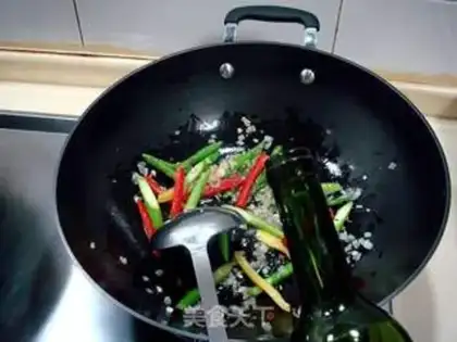 Make Fried pickle garlic pasta step 9