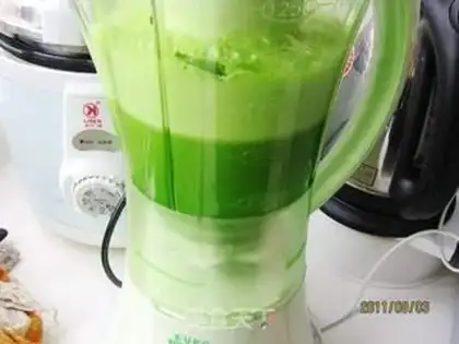 Make Celery apple juice step 3