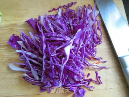 Make Mediterranean salad step 2