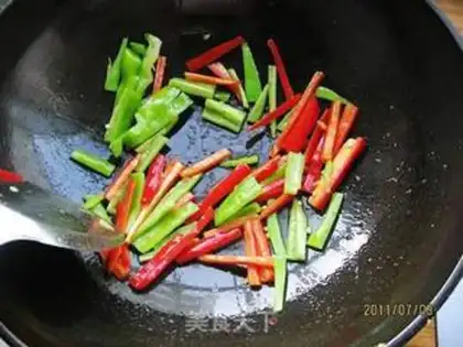 Make Twin green bean sprouts step 1