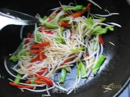 Make Twin green bean sprouts step 3