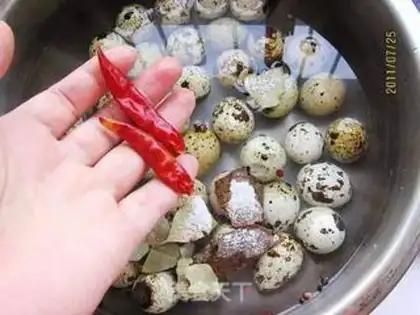 Make Quail eggs step 1