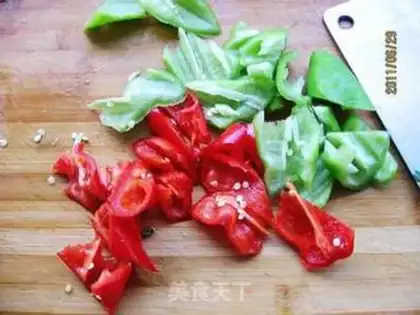 Make Twin pepper fried protein step 1