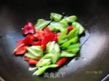 Make Twin pepper fried protein step 2
