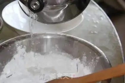 Make Crystal milk yellowcake step 3