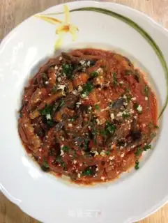 Make Tomato sauce. Black pearl noodles step 23