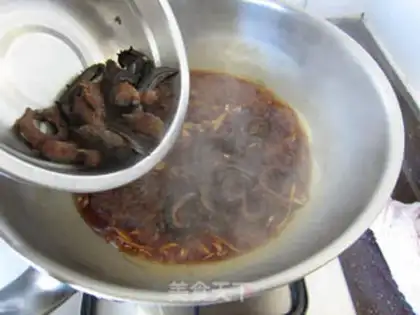 Make Burning sea cucumbers step 6