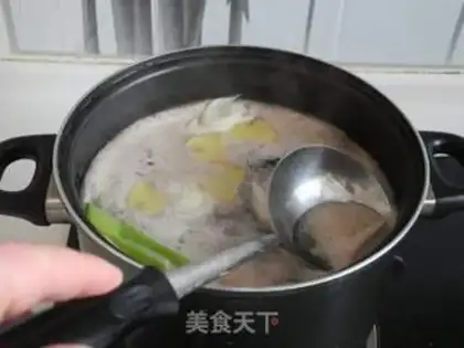 Make A meat milk soup pan step 3