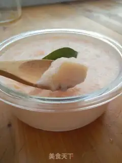 Make Year Cake Roll step 2