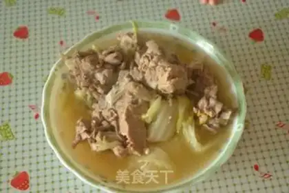 Make Tonication of sea cucumber bone soup step 5