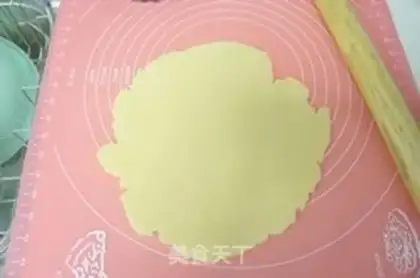 Make Strawberry cheese pie step 8