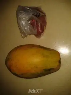 Make A papaya with silver ears step 1