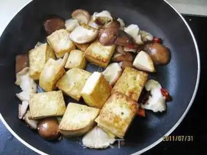Make Pelican mushroom tofu step 4