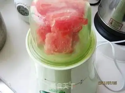 Make Watermelon sandy ice step 2