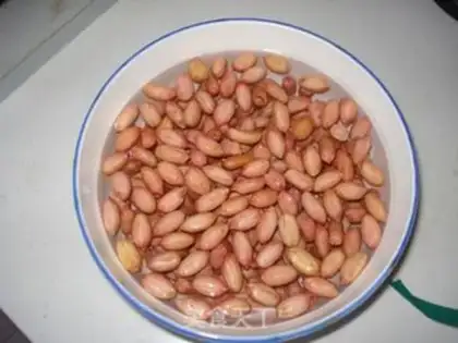 Make Spicy peanuts step 1