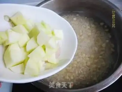 Make Apple corn pumpkin fried rice step 3