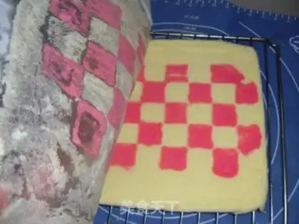 Make Happy New Year cake roll step 14