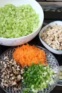 Make Celery, three fresh dumplings step 2