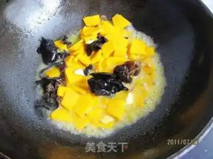 Make Pumpkin step 5