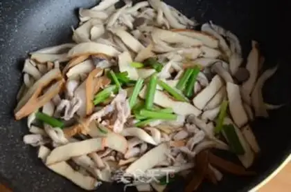 Make Mushroom fried fragrance step 7
